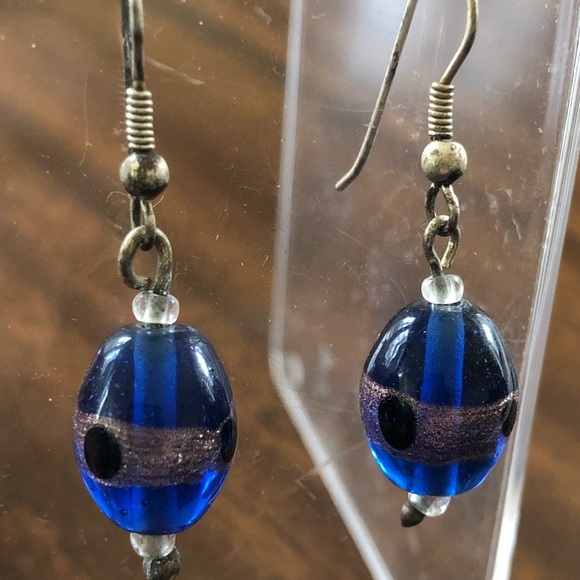 Vintage Czechoslovakian blown glass earrings - Picture 6 of 12